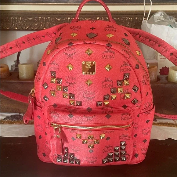 ??HOST PICK??Stunning “MCM” Backpack display picture 1